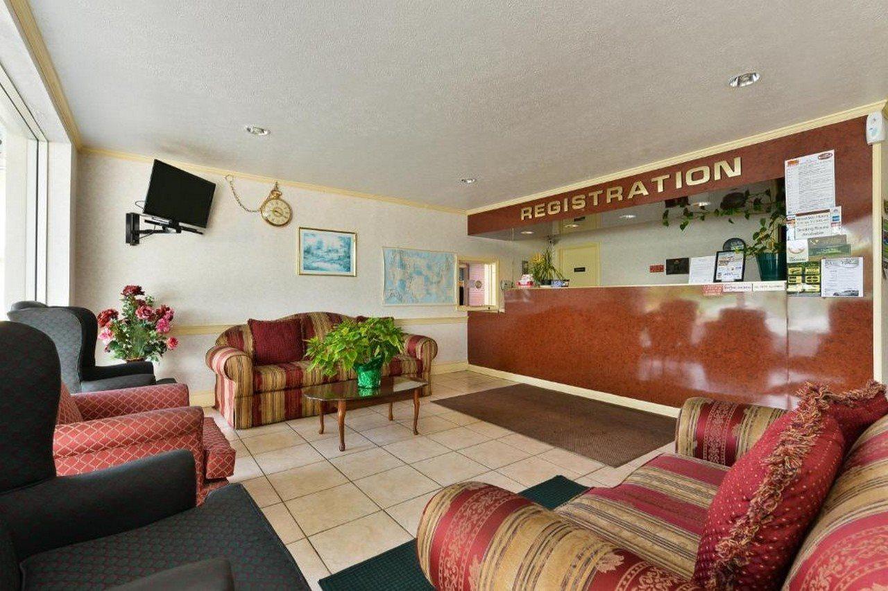Americas Best Value Inn Suites Южен Бостън Екстериор снимка
