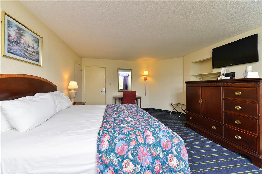 Americas Best Value Inn Suites Южен Бостън Стая снимка