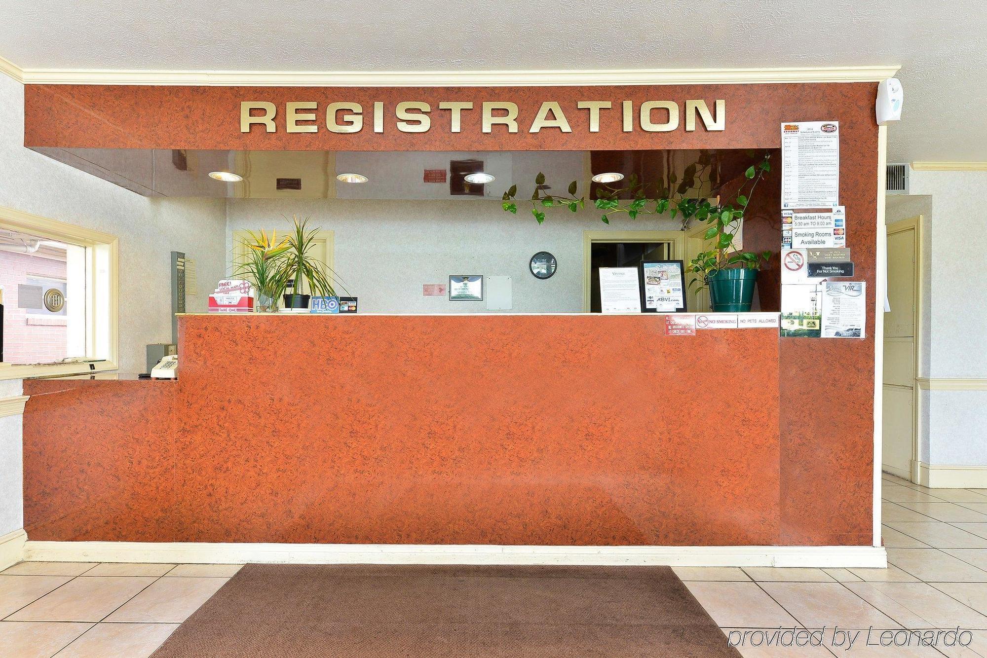 Americas Best Value Inn Suites Южен Бостън Екстериор снимка